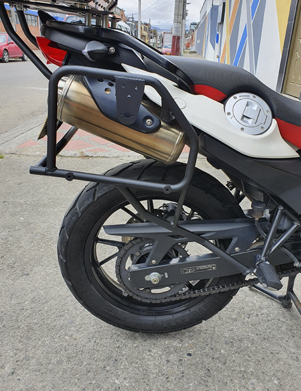 HERRAJE LATERAL BMW G 650 GS