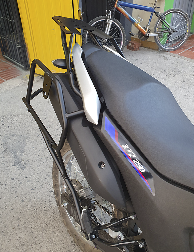 HERRAJE LATERAL YAMAHA XTZ 250 (20-UP)