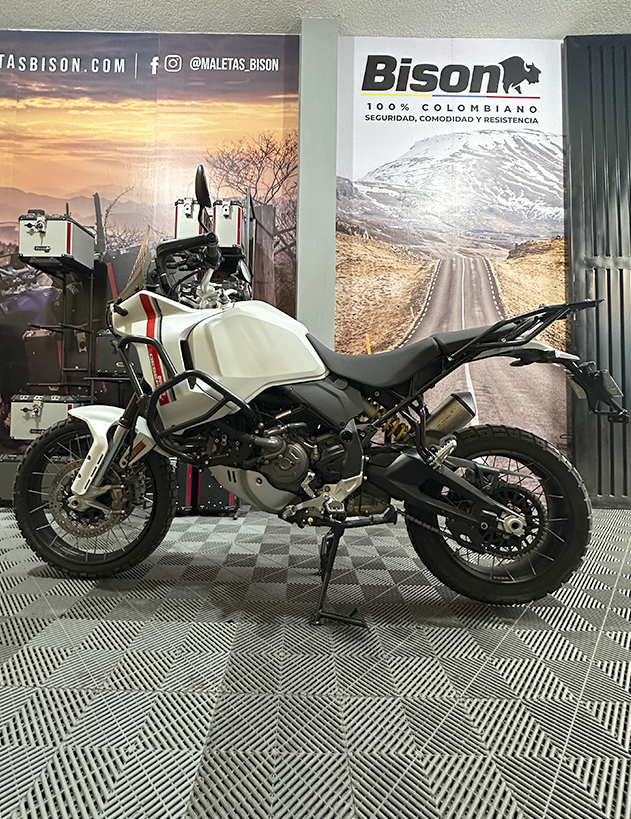 CABALLETE CENTRAL DUCATI DESERT X