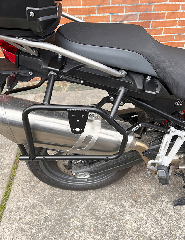 HERRAJE LATERAL BMW F 750 GS - F 850 GS