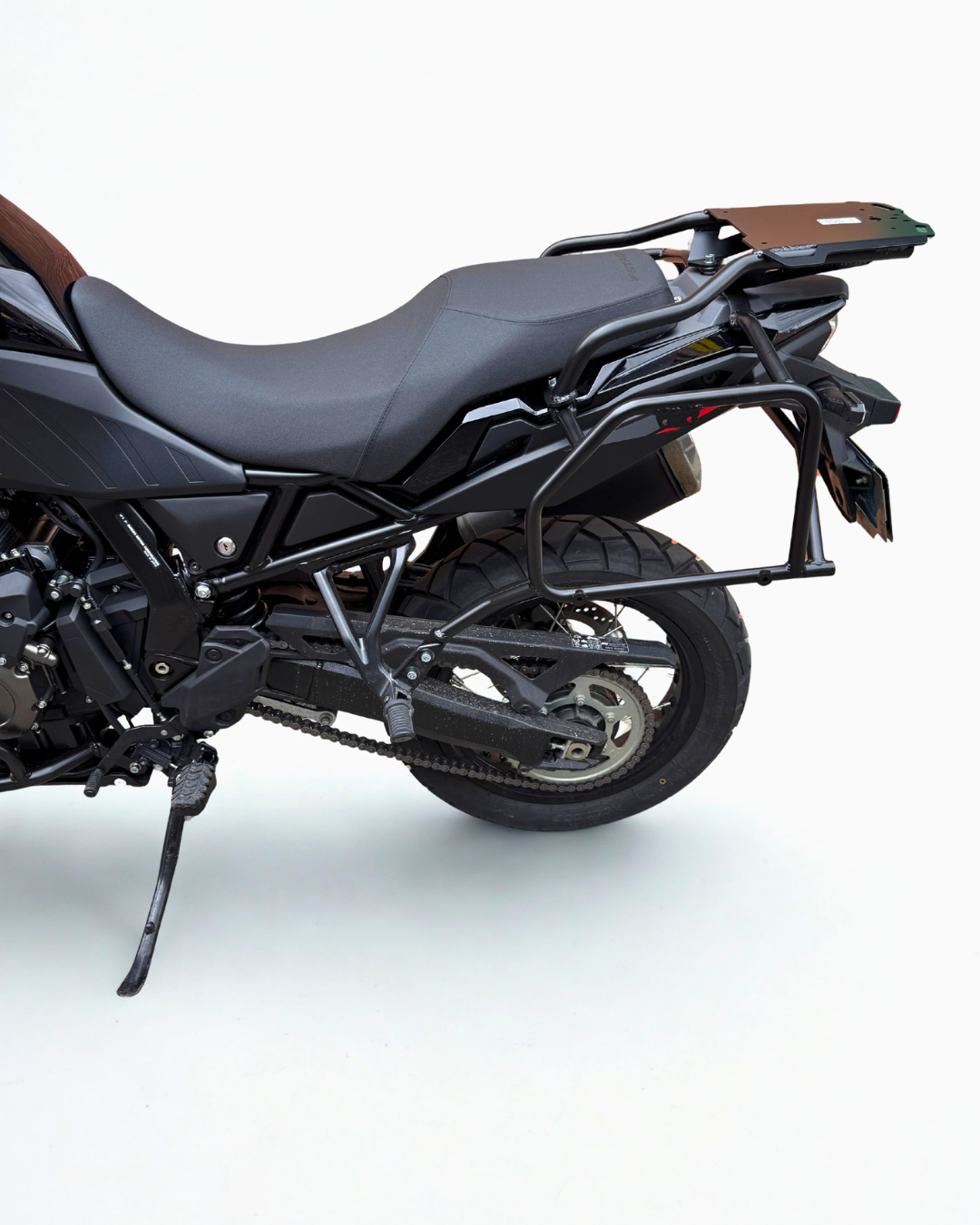 HERRAJE LATERAL SUZUKI V-STROM 800DE