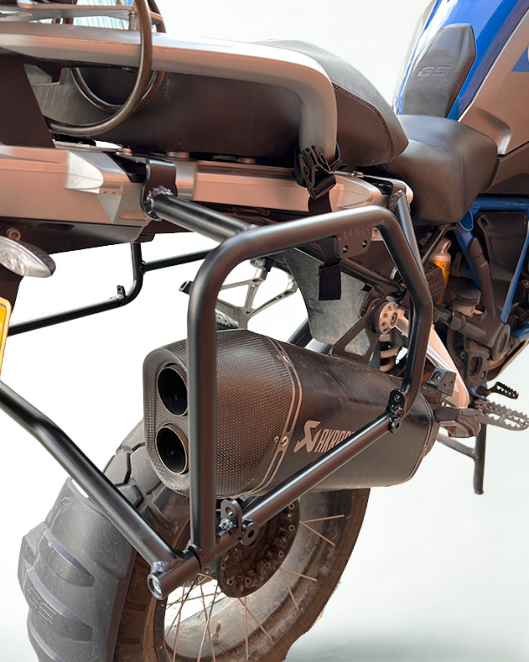 HERRAJE LATERAL BMW R 1200 - R 1250 GS (13-24)
