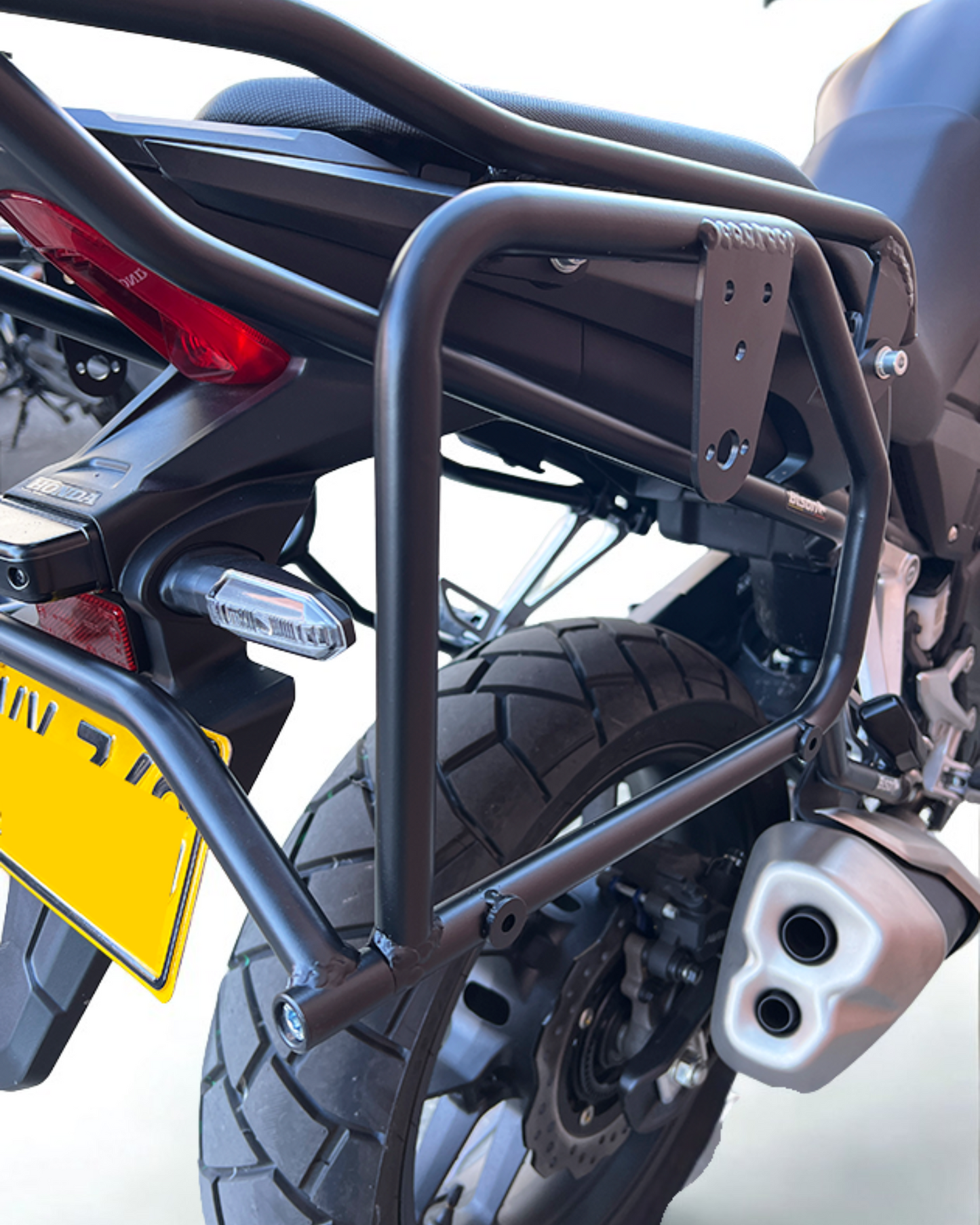 HERRAJE LATERAL HONDA NX 500