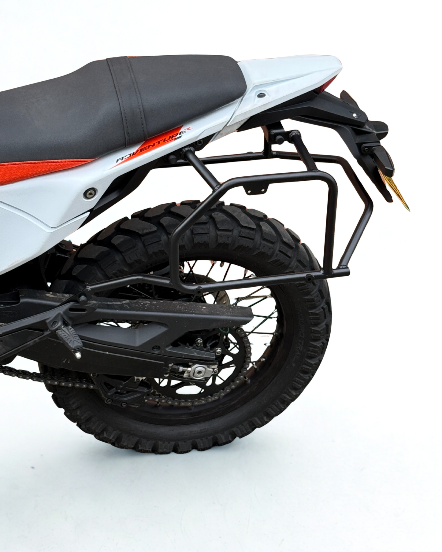 HERRAJE LATERAL KTM 390 ADV R - X 2026