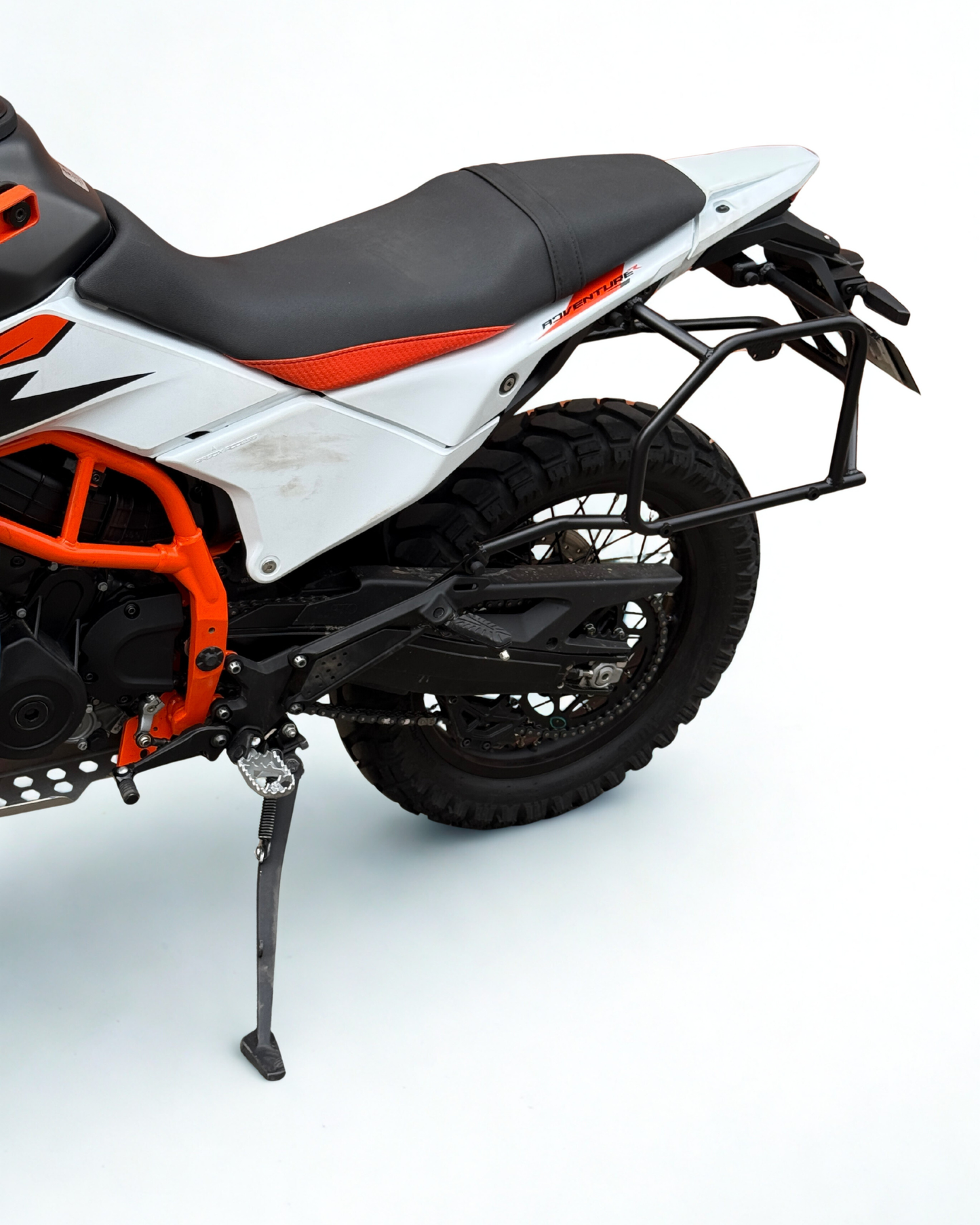 HERRAJE LATERAL KTM 390 ADV R - X 2026